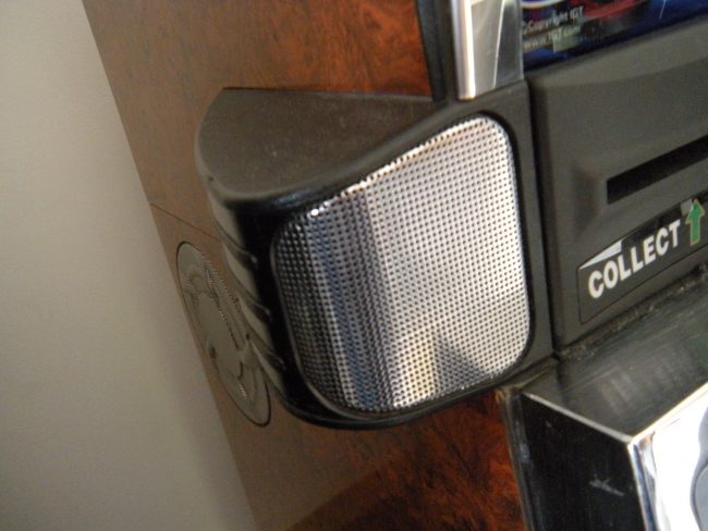 IGT s2000 speaker